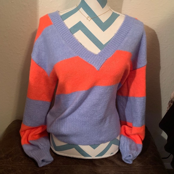 June & Hudson Sweater - Picture 2 of 8